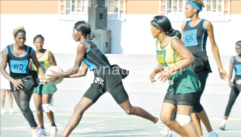 Part of the action between Diamonds and Tigresses