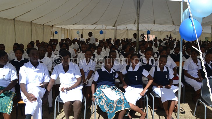 They need ptotective clothing: Nurses on duty at
one of the referral hospitals in the country
