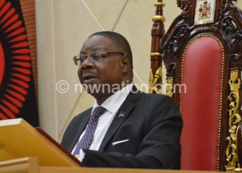 President Peter Mutharika has urged employers in the country to treat their workers with a human face amid the coronavirus (Covid-19) crisis which has already seen some people losing jobs.
In his message to mark Labour Day commemoration yesterday, the President asked employers and employees to maintain the spirit of engagement and listening to one another while together fighting the pandemic to ensure lives return to normal.
Just like other countries, Malawi is this year commemorating the day mutely due to the devastating Covid-19 which has so far claimed lives of three people in the country from 37 recorded cases out of which seven have recovered from the disease.
Mutharika noted this year’s Labour Day has come at an unprecedented time in history as the world is struggling and experiencing a difficult time with the pandemic that has spared nobody.
“The pandemic has affected economies as many companies are unable to function to their optimum capacity and are finding it difficult to keep all their workers in the job,” reads the message signed by presidential spokesperson Mgeme Kalirani.
The Malawi leader said he understood the situation employers have found themselves in due to the pandemic as such government would implement more measures to save jobs. 
“That is why government has instituted a number of relief measures such as the Voluntary Tax Compliance Window and a directive to the Reserve Bank of Malawi to implement a win-win arrangement with commercial banks and micro-finance institutions to observe a three-month moratorium on interests on loans. The aim is to protect businesses and help them to survive in this difficult time,” reads his message.
Mutharika then applauded all companies and businesses that are working with government to protect workers from coronavirus and to ensure they maintain their jobs.
Workers’ rights activist Robert Mkwezalamba observed it was a sad moment for workers as they are commemorating their day at a time some of their friends are losing jobs due to coronavirus.
“It is a sad moment. But we expect employers to take care of their workers and respect labour rights,” said Mkwezalamba, chairperson of Human Rights Consultative Council.