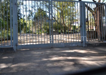 Entrance to one of the VP’s official residences in Blantyre: Mudi House