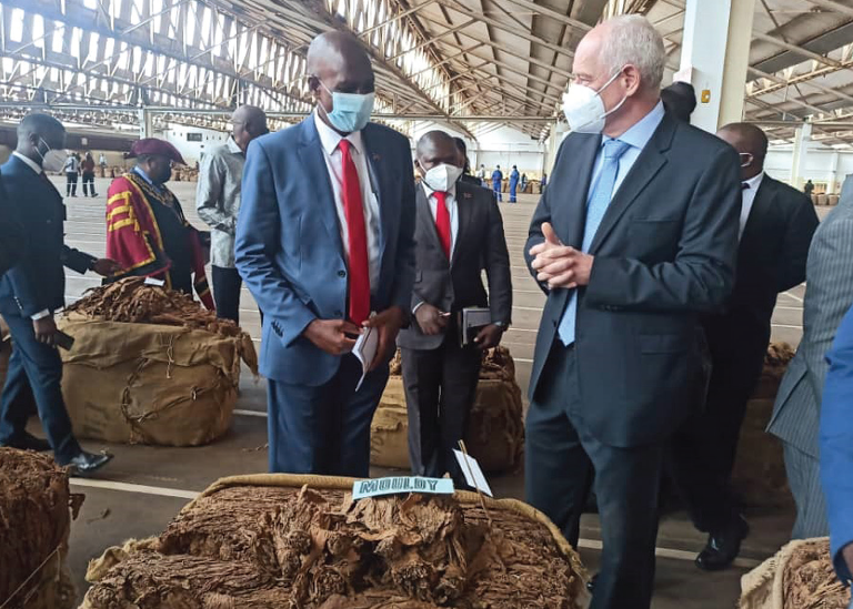 Don’t quit tobacco farming—minister