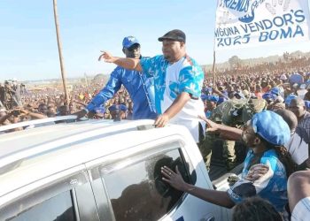 Nankhumwa arrives at the rally at Mgona
Ground in Lilongwe