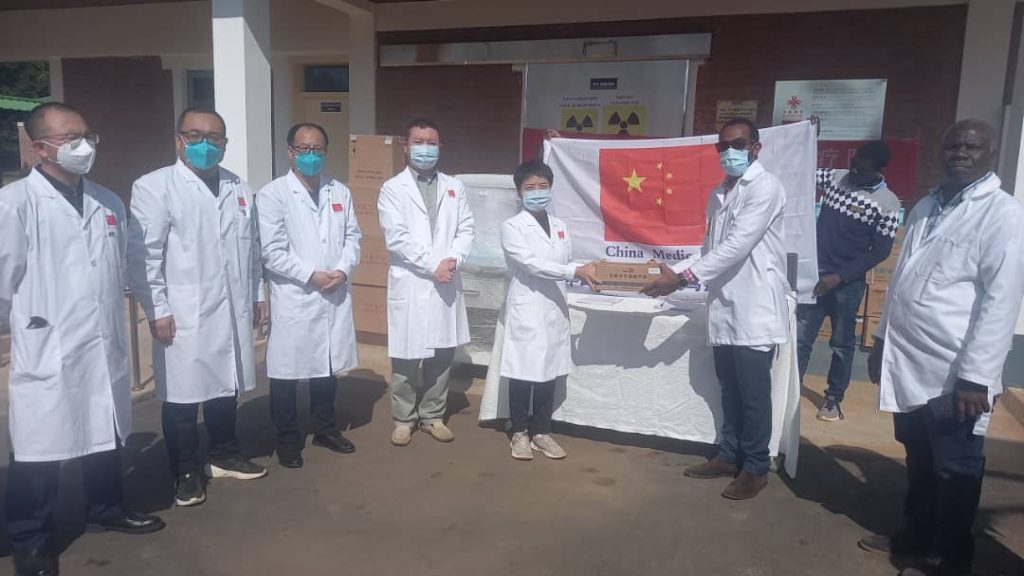Chinese medical team donates to Mzuzu Hospital